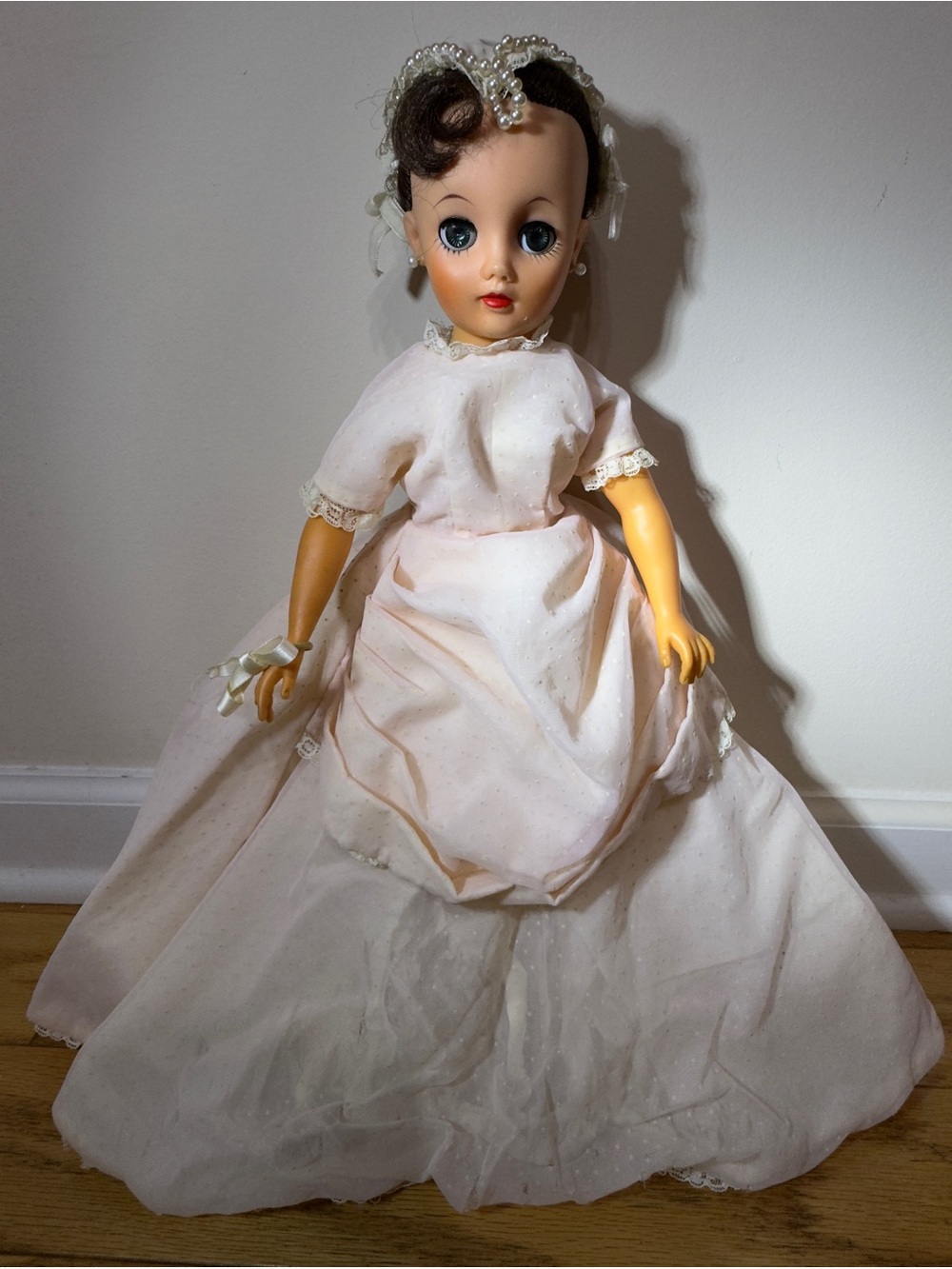 Vintage 1950s Miss Revlon Style Fashion wedding Doll 18” sleep eyes  with shoes